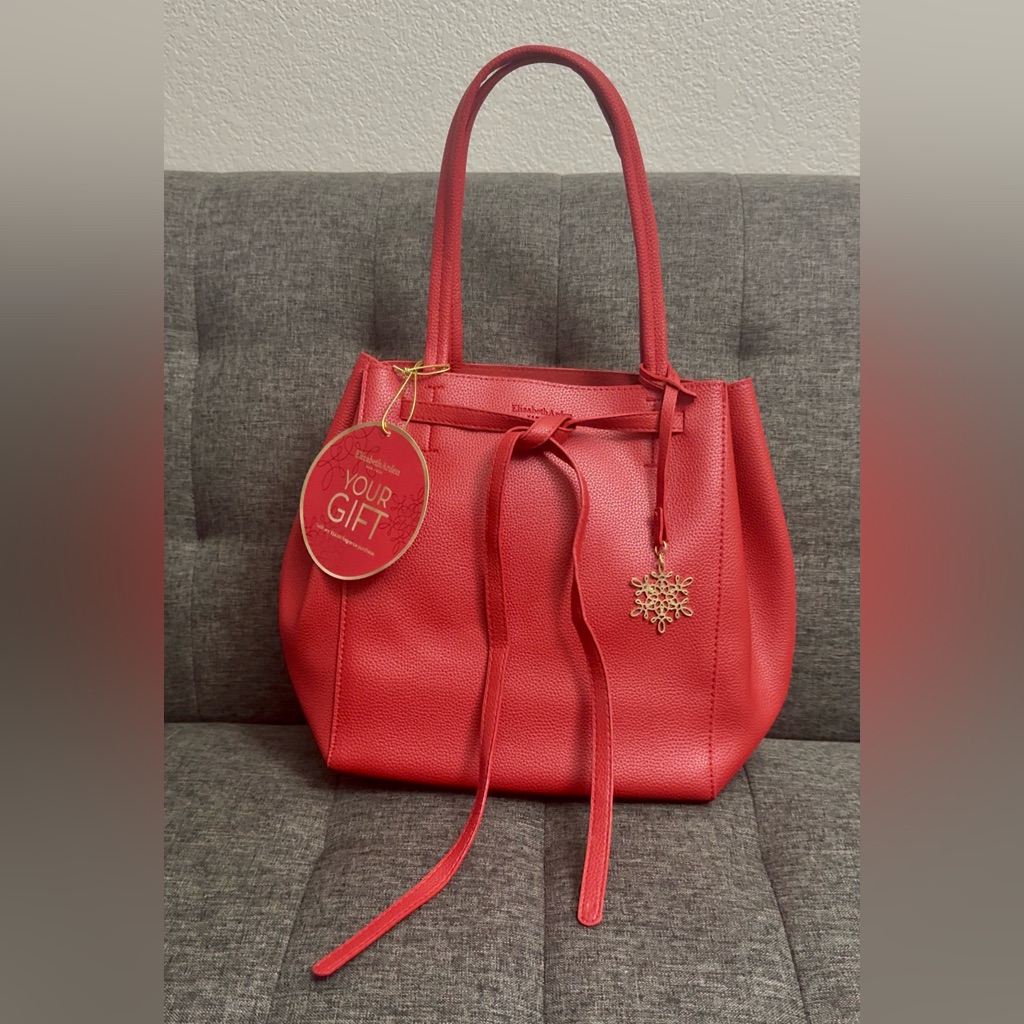 Elizabeth Arden Red Handbag With Decorative Charm Elizabeth Arden Red Handbag With Decorative Charm